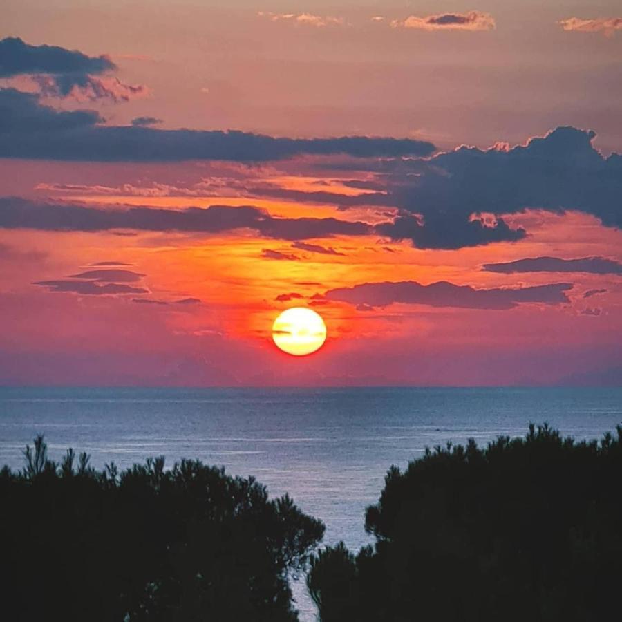 Villa Panoramica Sunset House Торре-Вадо Экстерьер фото